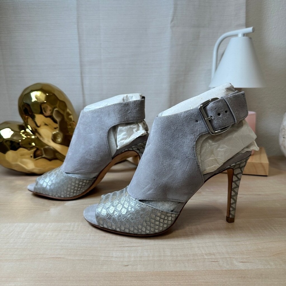 DONALD J PLINER Silver Suede‎ Snakeskin Peep Toe Heel Booties Size 6M - Picture 3 of 7